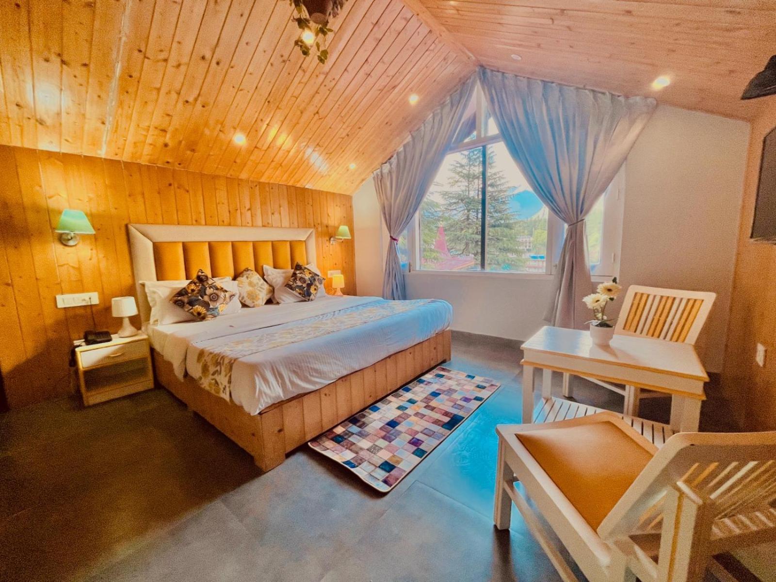 Hotel The Hadimba Palace # Mountain View ! Family Hotel ! Big Private Parking ! Near To Mall Road Manali  Exterior photo