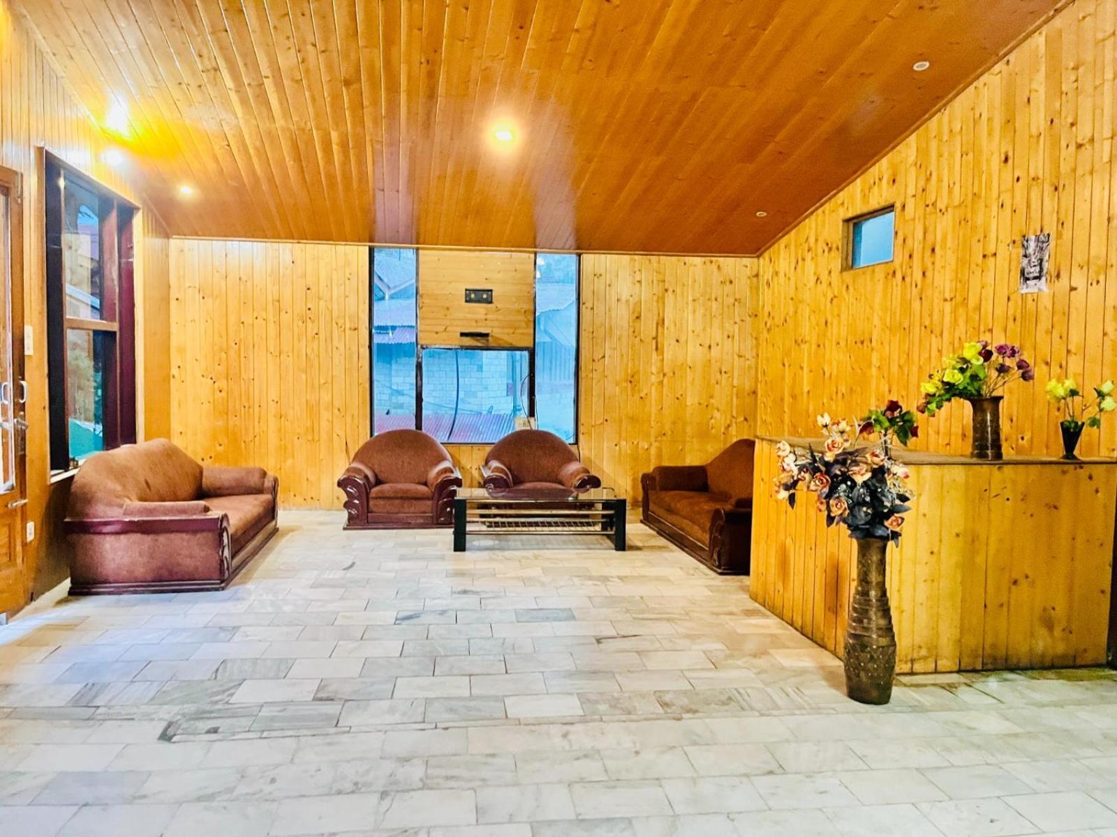 Hotel The Hadimba Palace # Mountain View ! Family Hotel ! Big Private Parking ! Near To Mall Road Manali  Exterior photo